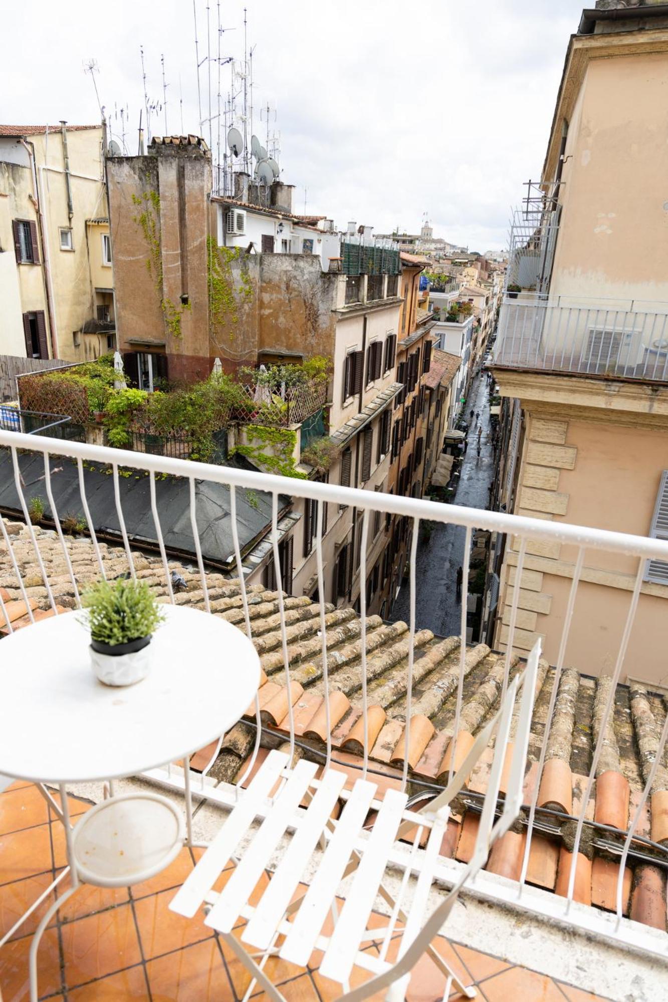 Iflat Spanish Steps Elegant & Spacious Appartement